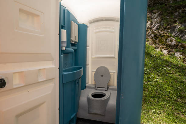 Best Portable toilet rental cost  in Marshalltown, IA